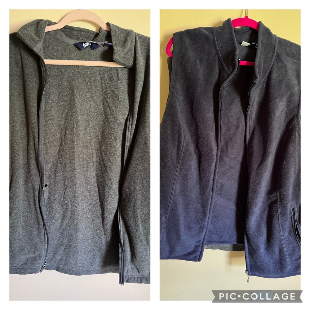 2 fleece vests